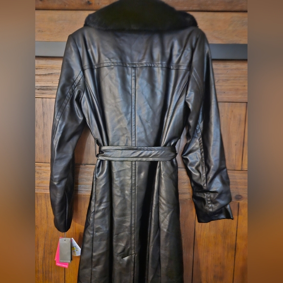 Vince Camuto Black Faux Leather Trench Coat With Removable Fur - Picture 7 of 11